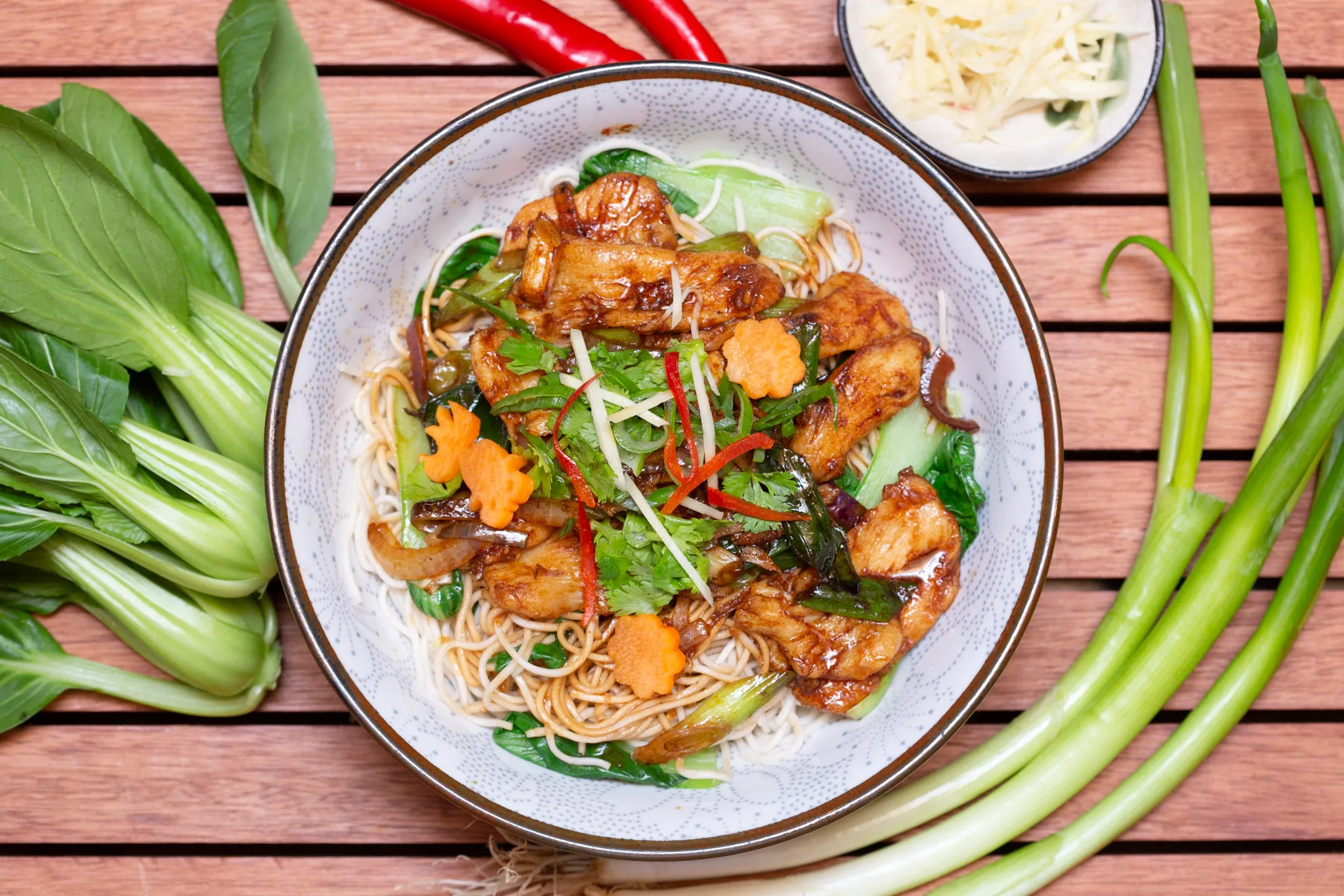 Chao Mien mit Hühnerfleisch
